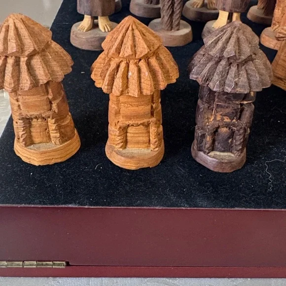 Vintage 1920s Hand Carved African Chess Pieces Tribal Nigerian Handcrafted - Picture 5 of 16